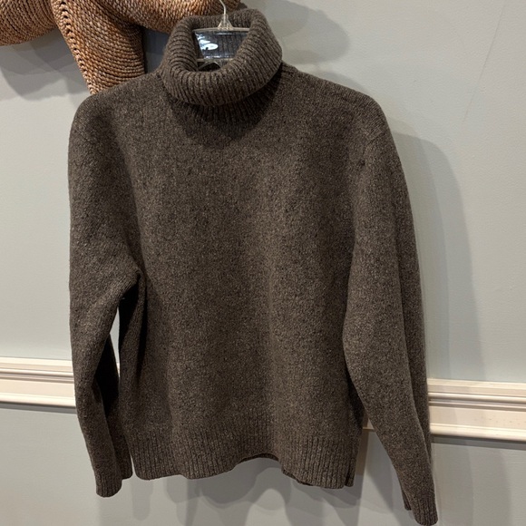 Polo Ralph Lauren Sweaters - Polo Ralph Lauren Dark Brown Turtleneck Sweater 100% Cashmere cropped